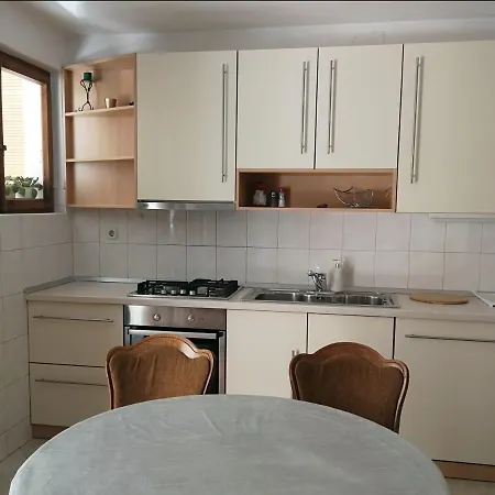 Beros Guest house 3*