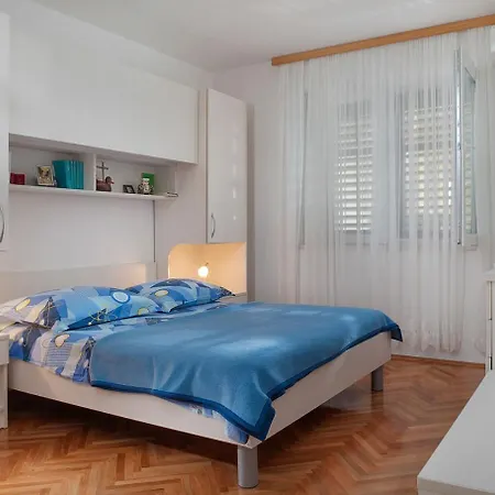 Rooms Besker