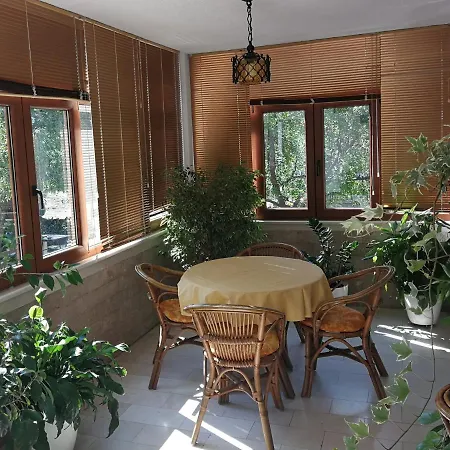 Πανσιόν Beros Μακάρσκα