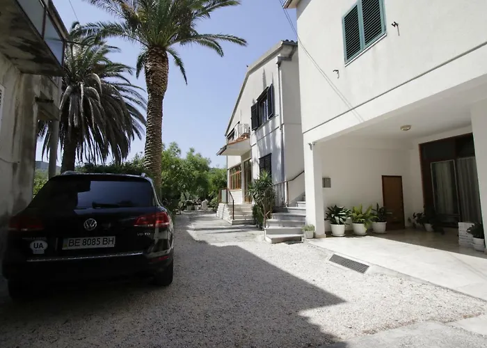 Beros Μακάρσκα